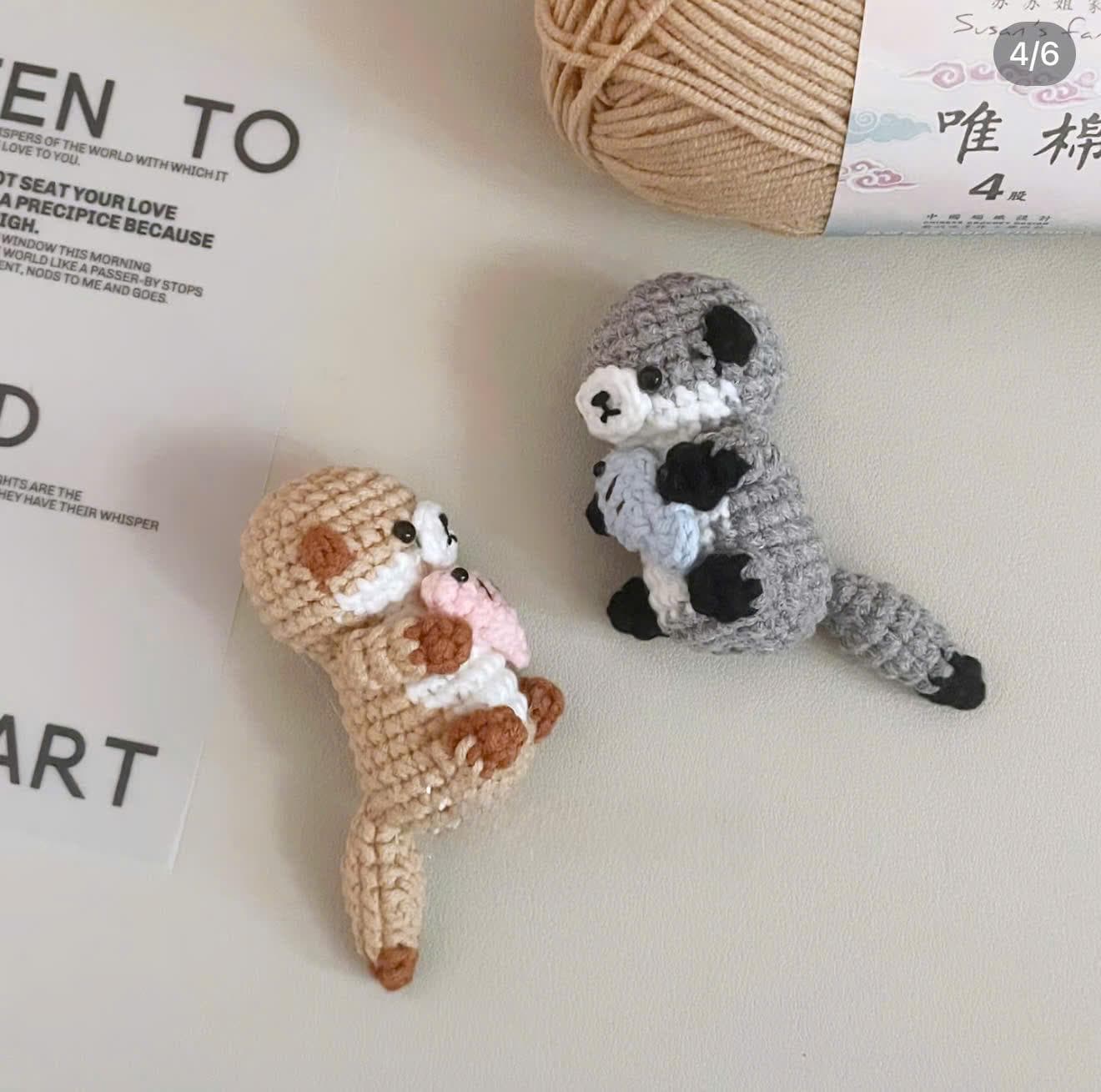 Crochet Otter Plushie with Fish – Handmade Amigurumi Otter Keychain, Cute Sea Animal Gift, Otter Couple Toy Charm, Crochet Keychain, Gift