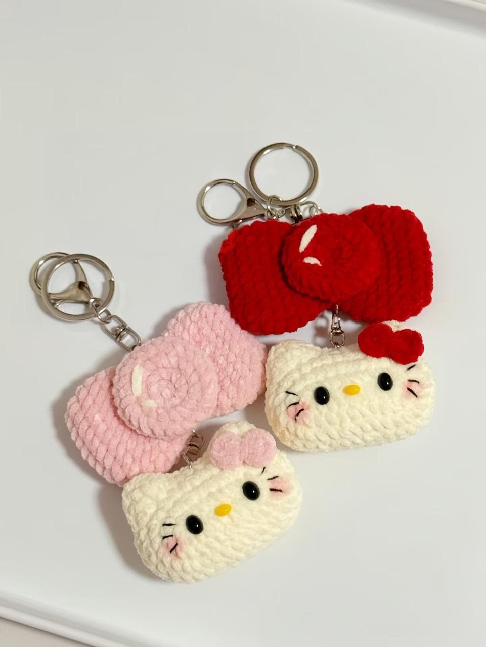 Cute Crochet Kitty Bow Keychain, Handmade Cat Keychain, Kawaii Cat Bag Charm, Plush Kitty Keyring, Gift for Cat Lover, Cute Accessories