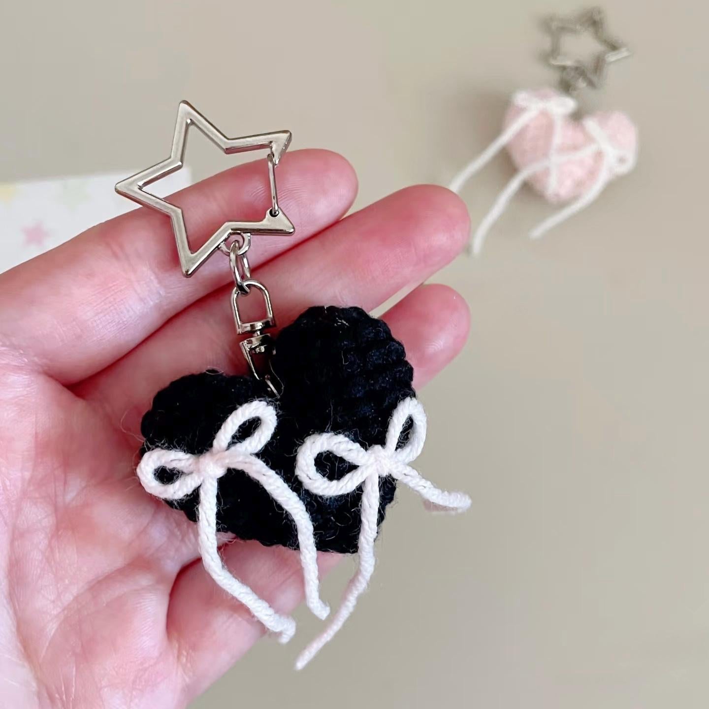 Crochet Heart Keychain with Bow, Handmade Aesthetic Bag Charm, Cute Kawaii Heart Gift for Her, Cute Bag Charm, Hear Keyring, Crochet Heart