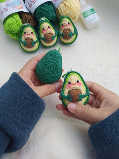 Crochet Avocado Keychain – Cute Amigurumi Avocado Plush – Handmade Food Keyring – Kawaii Bag Charm – Avocado Lover Gift, Crochet Fruit