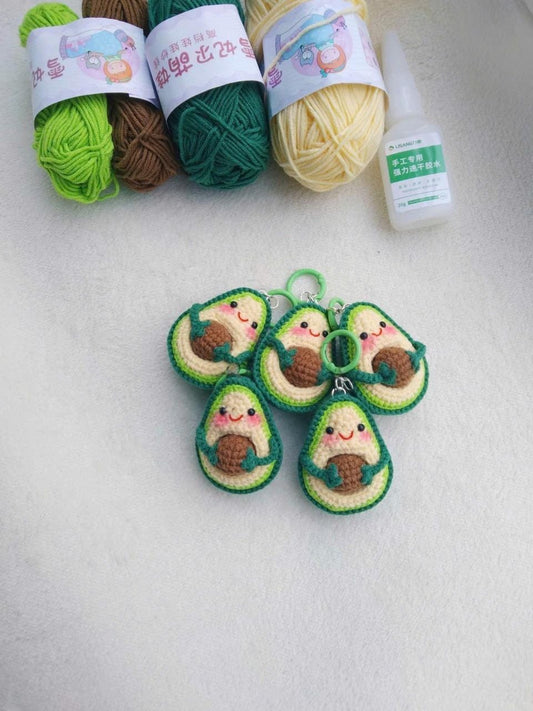 Crochet Avocado Keychain – Cute Amigurumi Avocado Plush – Handmade Food Keyring – Kawaii Bag Charm – Avocado Lover Gift, Crochet Fruit