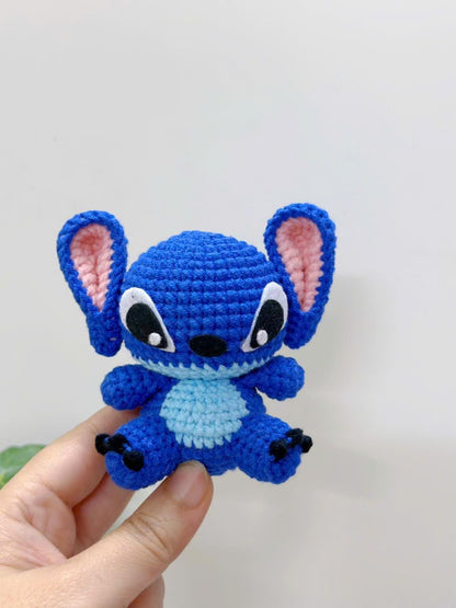 Cute Character Crochet Doll – Blue & Pink Amigurumi Plush – Handmade Kawaii Toy – Cartoon Inspired Gift – Couple Plush Set