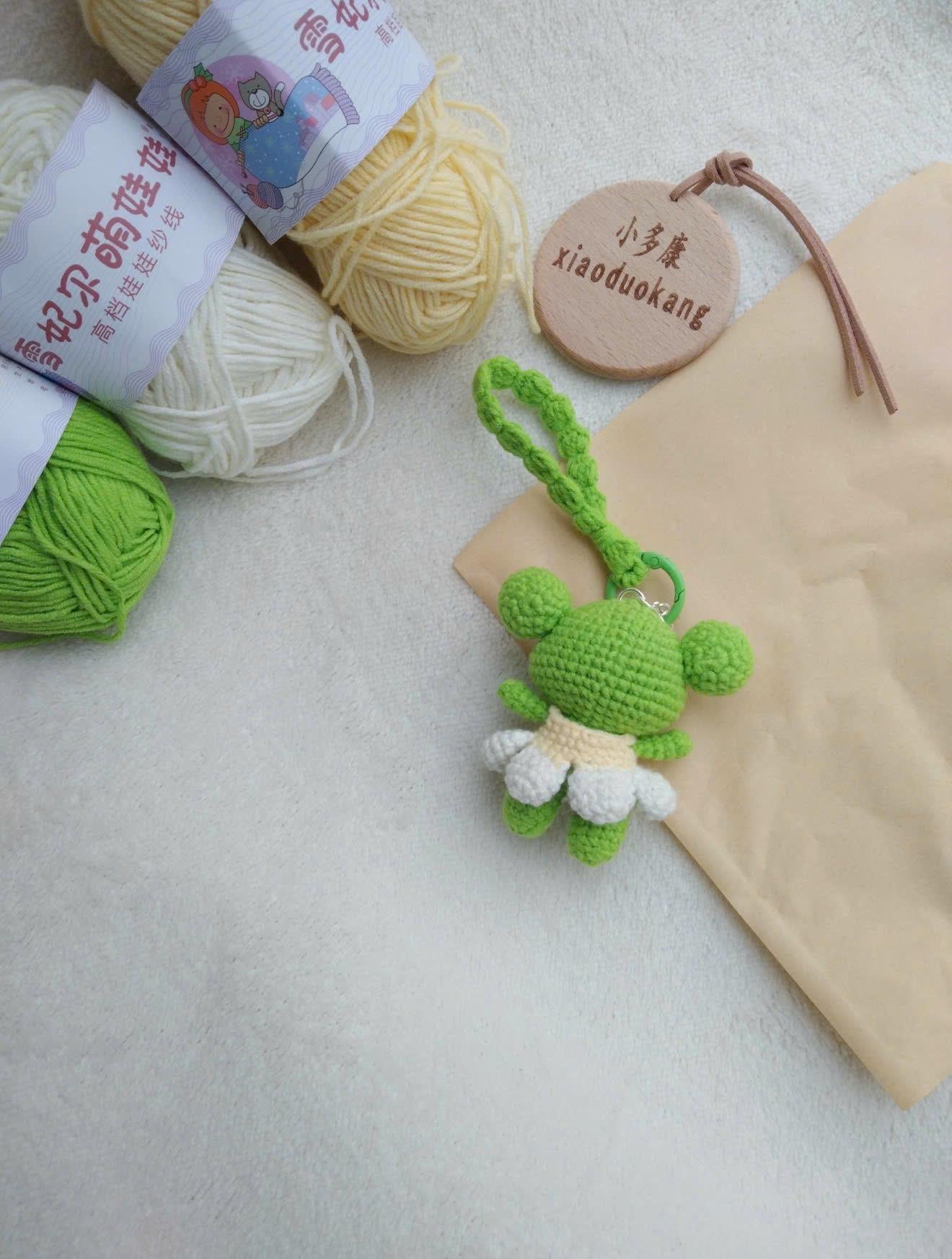 Cute Crochet Frog Keychain – Kawaii Amigurumi Frog Plush – Handmade Frog Bag Charm – Small Animal Gift – Frog Lover Present