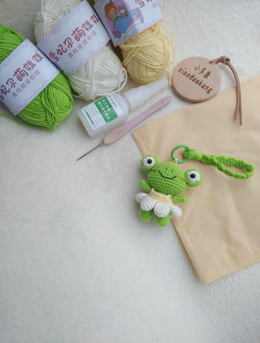 Cute Crochet Frog Keychain – Kawaii Amigurumi Frog Plush – Handmade Frog Bag Charm – Small Animal Gift – Frog Lover Present
