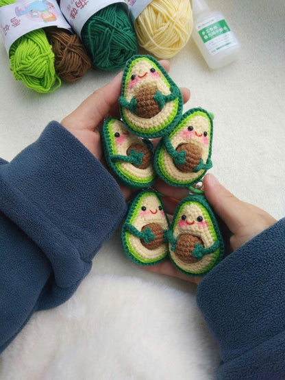 Crochet Avocado Keychain – Cute Amigurumi Avocado Plush – Handmade Food Keyring – Kawaii Bag Charm – Avocado Lover Gift, Crochet Fruit