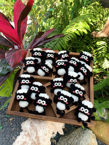 Cute Sheep Crochet Doll – Kawaii Lamb Amigurumi – Crochet Sheep Keychain – Handmade Animal Toy – Small Crochet Gift, Shaun the Sheep